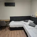Hills With Free Parking Apart Otel 4*