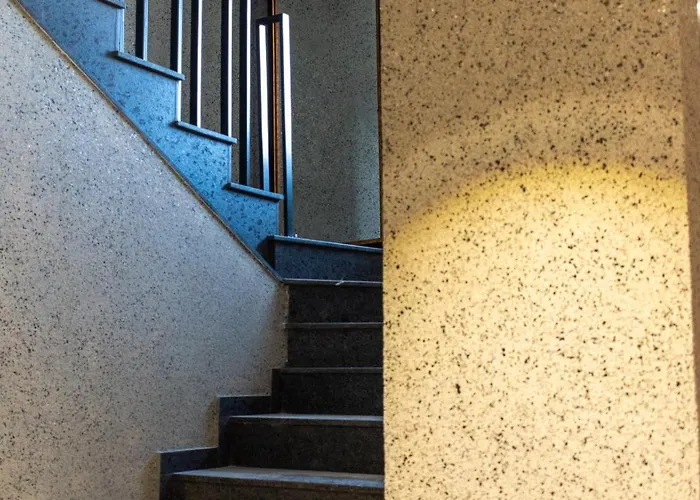 Апартхотел Hills With Free Parking Пловдив