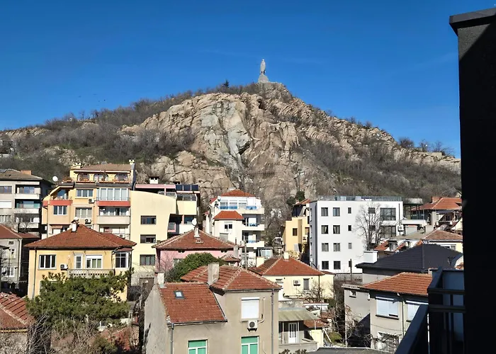 Hills With Free Parking Пловдив