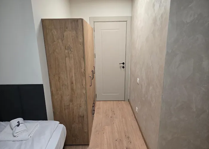 Апартхотел Hills With Free Parking Пловдив