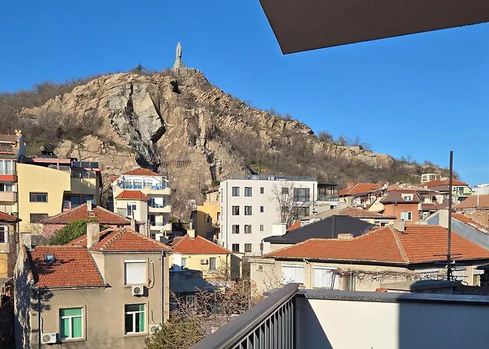 Hills With Free Parking Апартхотел Пловдив