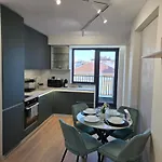 Hills With Free Parking Aparthotel 4*