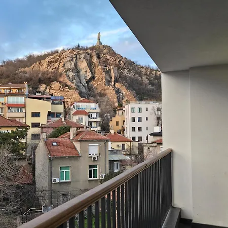 Hills With Free Parking