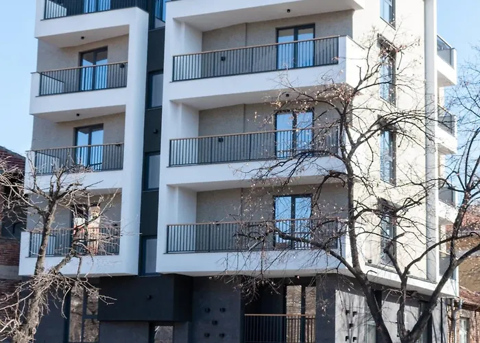 Hills With Free Parking 公寓式酒店 4*