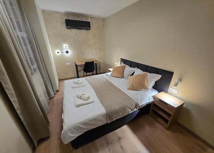 Hills With Free Parking 公寓式酒店