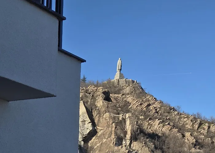 Hills With Free Parking 公寓式酒店 普罗夫迪夫