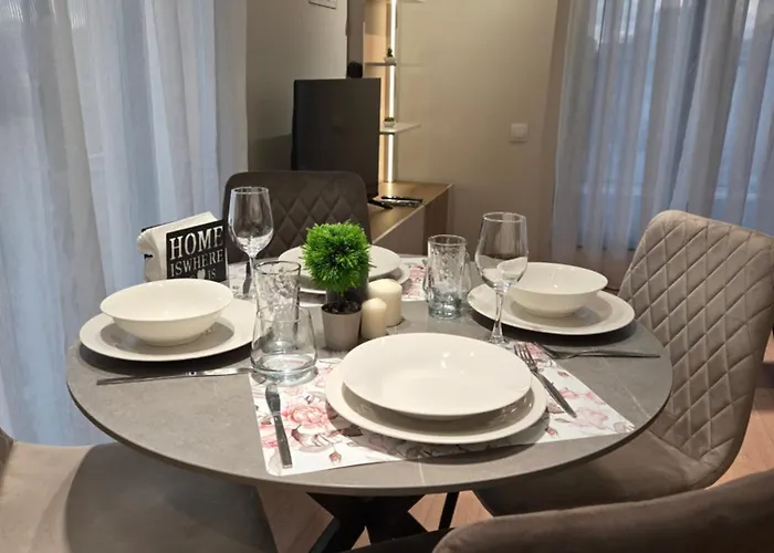 Hills With Free Parking 公寓式酒店